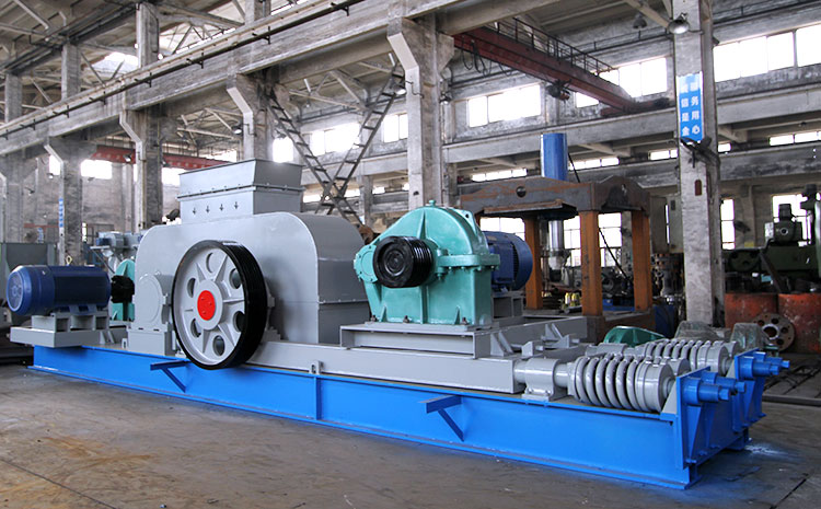 對(duì)輥制砂機(jī)