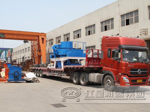 石英石制砂機發貨現場