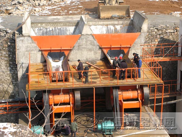 振動給料機安裝現場