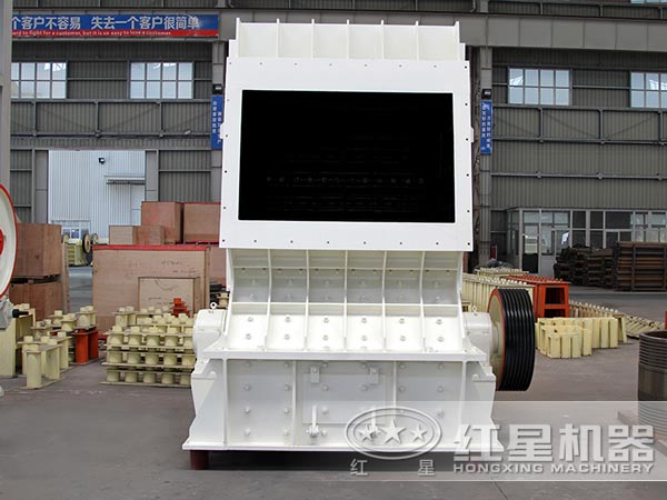 重要細碎設(shè)備之反擊式破碎機