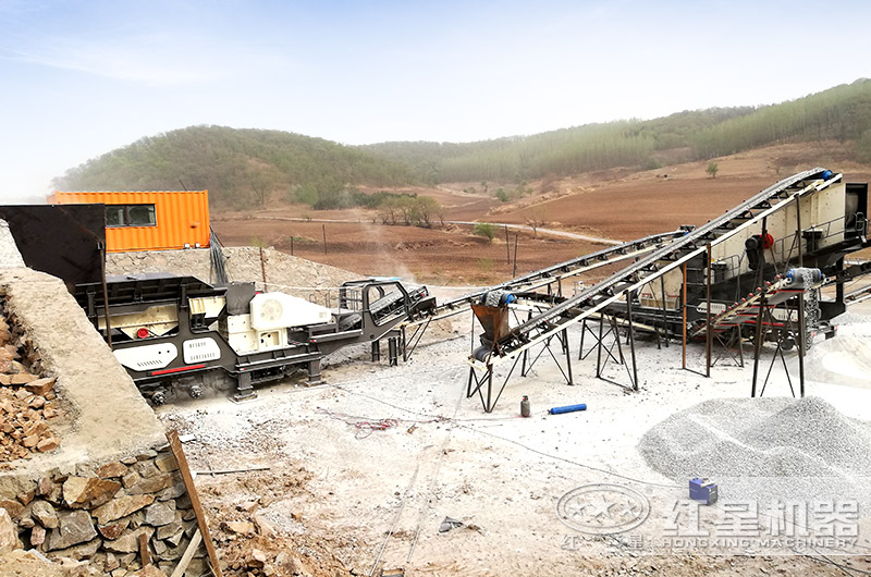 輪胎移動砂石破碎機現場