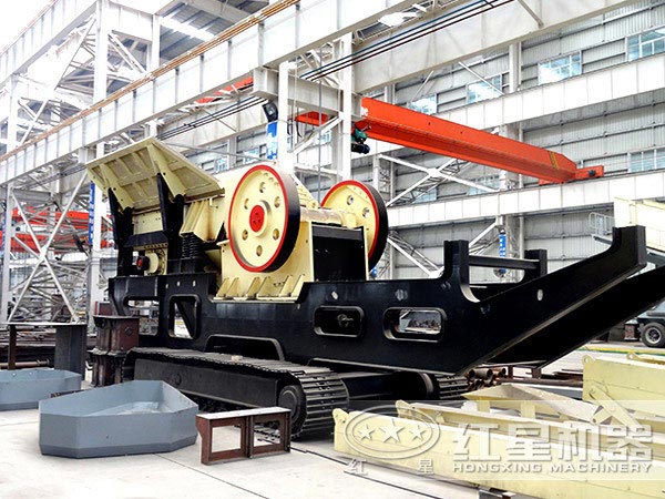 履帶式液壓巖石破碎機優勢