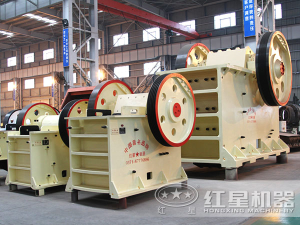 細碎鄂式破碎機不同規格呈現