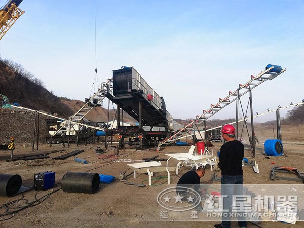 流動石子粉碎機破碎現場