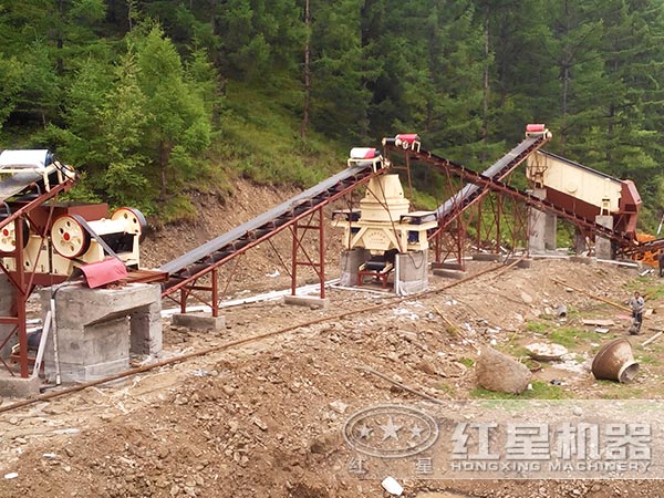 傳統建筑用砂制砂機生產現場