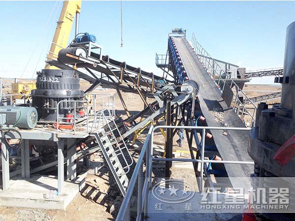 白云石圓錐破碎機作業現場