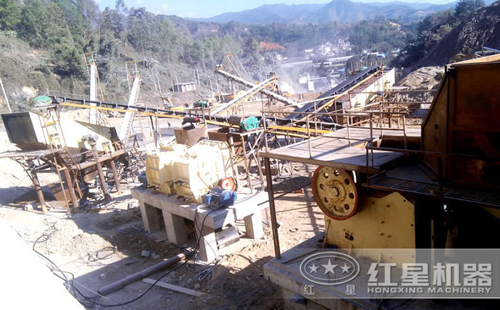 顎式粉碎機生產現場