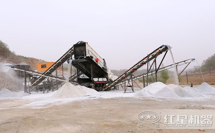 可移動破石機(jī)客戶現(xiàn)場