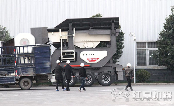 用戶來廠參觀考察-了解設(shè)備詳情