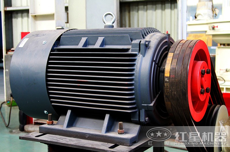 高能低耗的先進(jìn)發(fā)電機設(shè)備展示