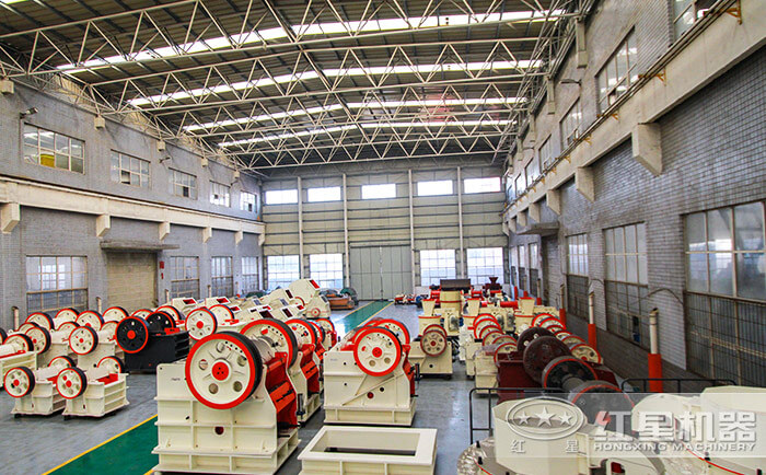 顎式石頭破碎機設備生產車間