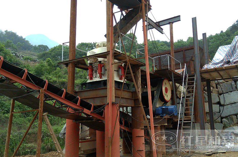 時產50噸鵝卵石作業現場