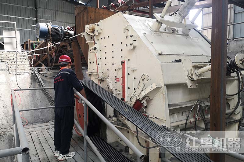 紅星CI系列反擊石頭破碎機現場