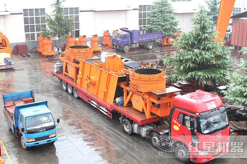 全套砂石破碎機設備發(fā)貨現(xiàn)場